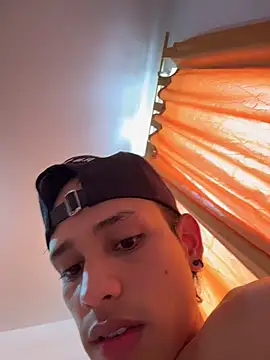 drayking_ - Drayking_'s free webcam - UK Sex Cams