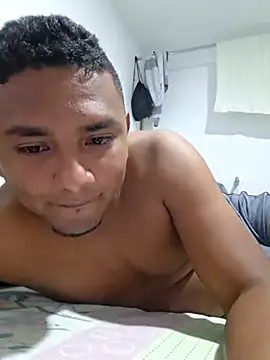 josua0429 - Josua0429's free webcam - UK Sex Cams