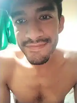 lorcas_charlyuc - Lorcas_CharlyUC's free webcam - UK Sex Cams