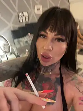 krysstal003 (Ask my age) - deepthroat 27cm dildo+vid last tipper