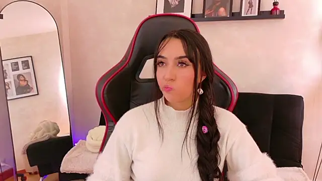 EmmyEvans1 live sex cam