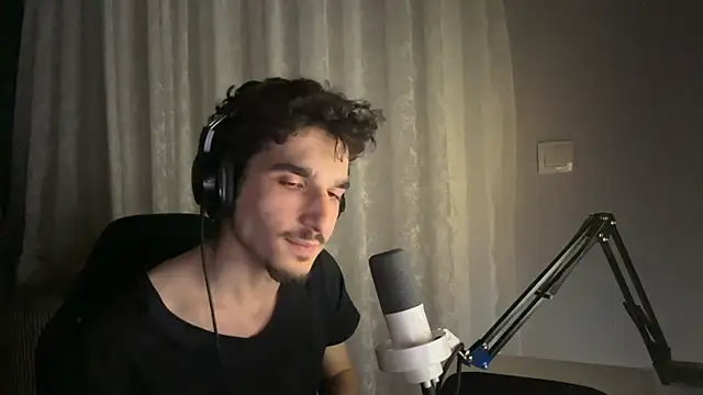 enesbabakral (M twink) - eve çıkmak