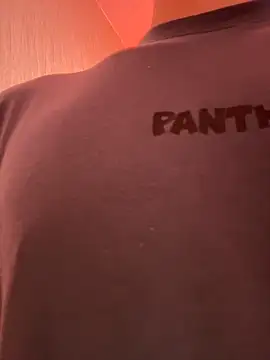 AdrianRinaldi's live cam