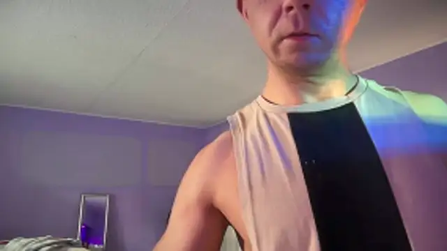 gymboyvan - GymBoyVan's free webcam - UK Sex Cams