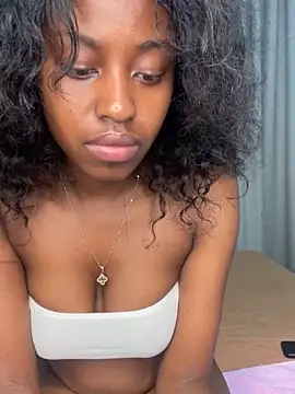 Webcam Model (hot_daily)  is live.Free join now!