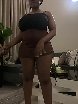 Bustygoddess32