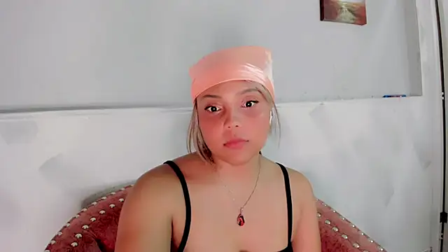 molly_logan - Molly_Logan's free webcam - UK Sex Cams