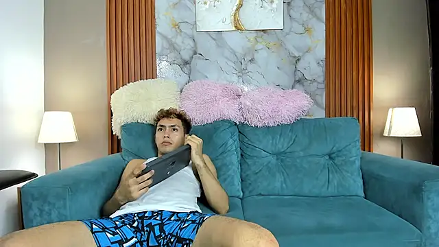 avenger_boys2026 - AVENGER_BOYS2026's free webcam - UK Sex Cams