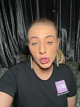 Strongqueen's live cam