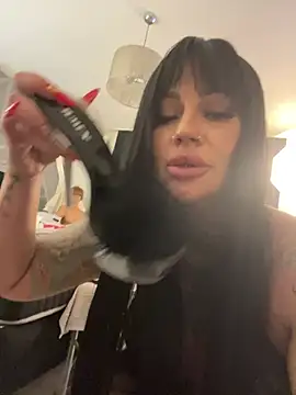 krysstal003 - Krysstal003's free webcam - UK Sex Cams