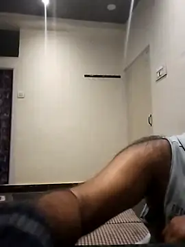 wantsugardaddy69 (M twink) - Are you into trading?