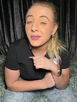 Strongqueen's live cam