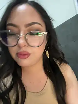 mileygia - MileyGia's free webcam - UK Sex Cams