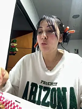 you-kitty2025 (F young) - Undress me, Nora, with my wet pussy.