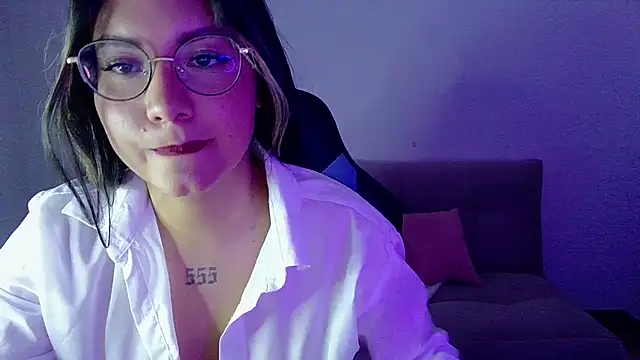 lia_14_ - Lia_14_'s free webcam - UK Sex Cams