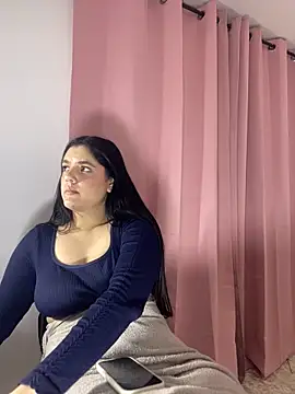 Hillskimm_1 live sex cam