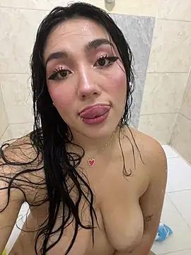 your_enyel (F teen) - Flash tits 🍓