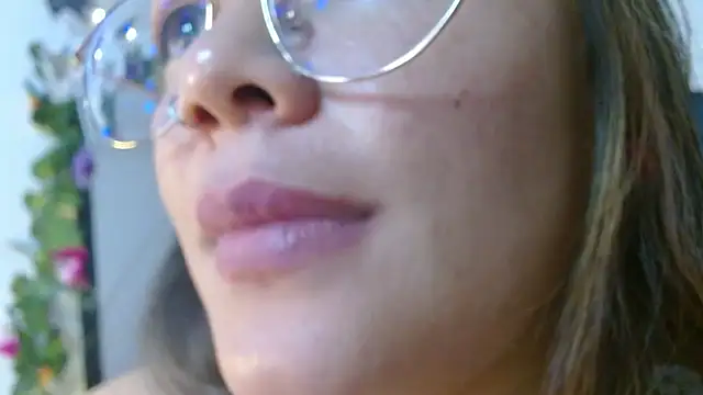 miss_evoleth2 (F young) - deepthroat messy