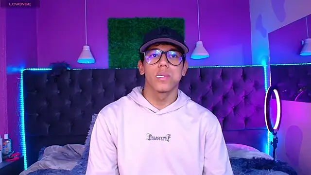 ryanpricee (Ask my age) - doggy style full hard fuck