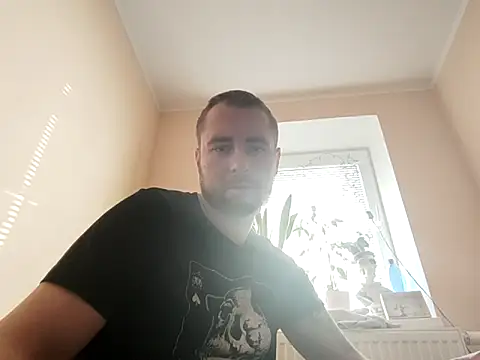 vladyslav30 (M young) - Хочу новую игрушку🥰🥰🥰😘😘Роздень меня