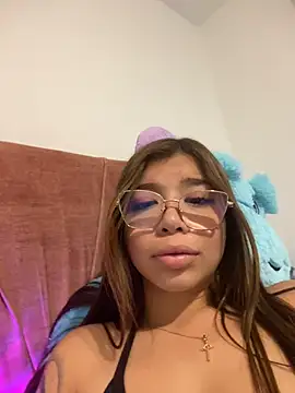 maddy_piink (F teen) - CALMETOE IN MY GARDEN 🍒