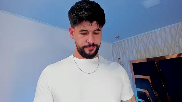 petesevans (M young) - Cumshow ,let's have fun , buzz me:devil: