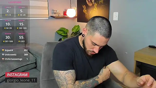 Giorgio-Leone live sex cam