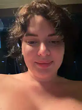 mangolini_parrocini (Ask my age) - Squirt outside 😱🥵🔥