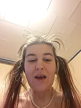 ashlovescannabis (G young) - Dildo my pussy