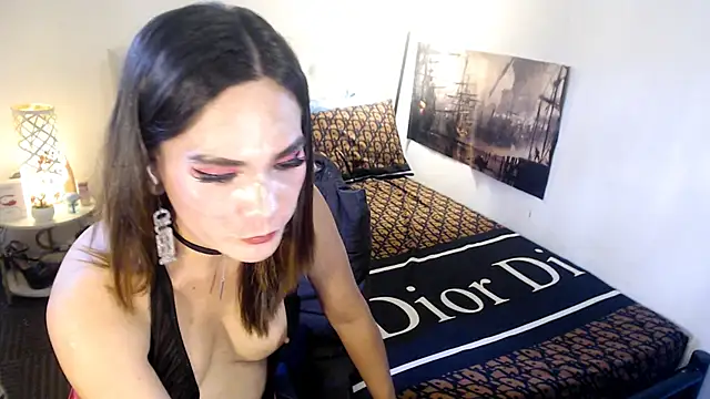 NinaDOM4CUM live sex cam