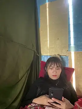 lucky-baby077 - Lucky-baby077's free webcam