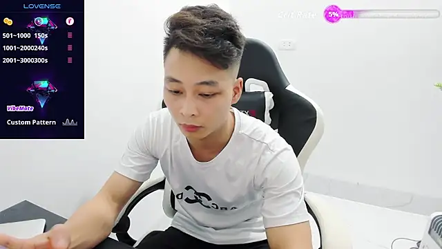 naughty___asian (M young) - teasing me