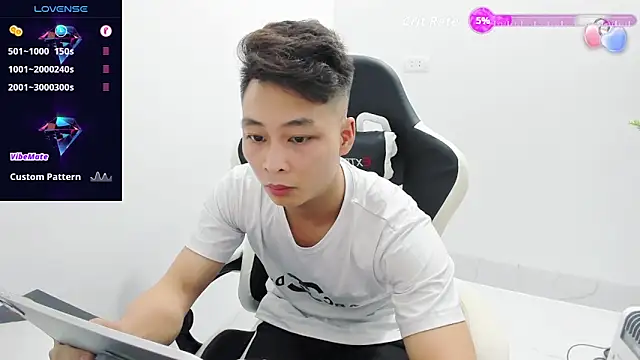 naughty___asian (M young) - teasing me