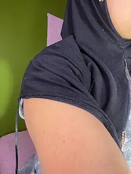 Webcam Model (zahra_Jalid) is live