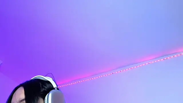 emily_lindey - Emily_Lindey's free webcam - UK Sex Cams