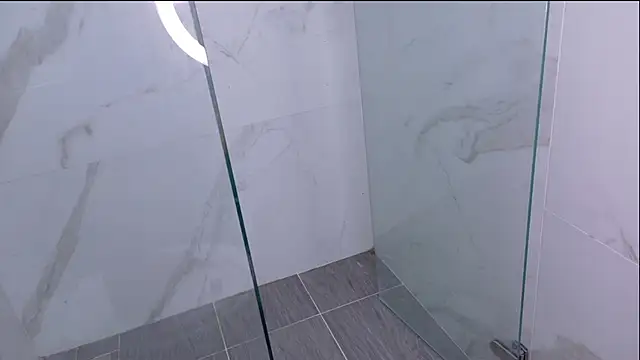 lexiie1 - Lexiie1's free webcam - UK Sex Cams