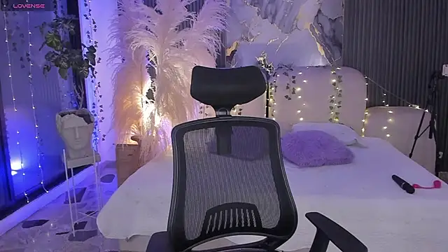 sarahcastro1_ - SarahCastro1_'s free webcam - UK Sex Cams