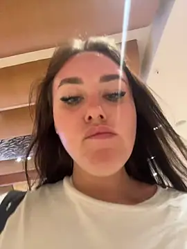 kirasunshine (F young) - take off panties and 30 spanks on the bu