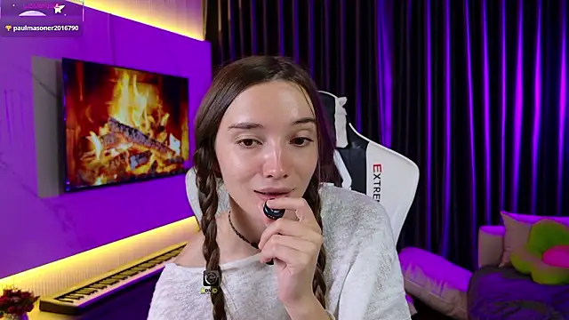 AnnyShore's live cam