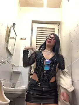 dannii- - Dannii-'s free webcam - UK Sex Cams