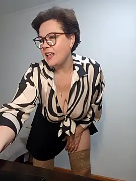 EllaLove2277 live sex cam