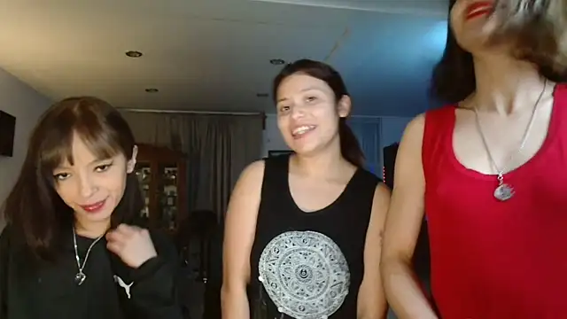 3littles - 3littles's free webcam