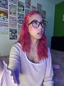 Webcam Model (Valen-Foxx1)  is live.Free join now!