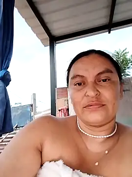 Horny-Mommy-Dirty's live cam