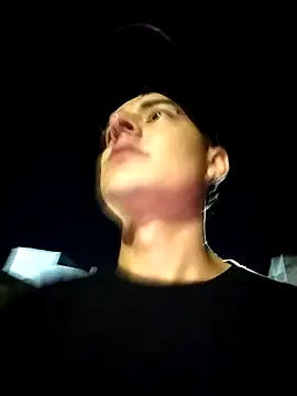 attractive-sexx's live cam