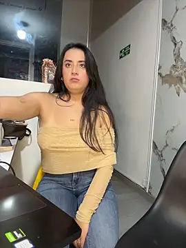 Antonella_Julieta's live cam