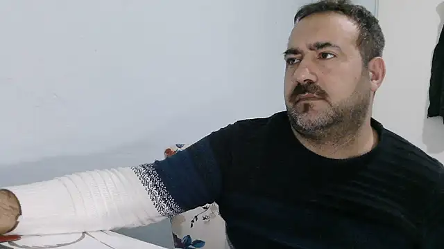 mio_jaks (Ask my age) - Does anyone want sperm? :wanker: