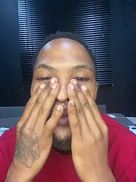 BlueIceCube Live Webcam on Stripchat