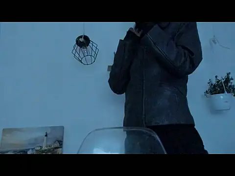 aprille15 - Aprille15's free webcam - UK Sex Cams