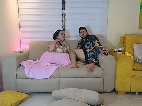 bellucxxxi - Bellucxxxi's free webcam - UK Sex Cams